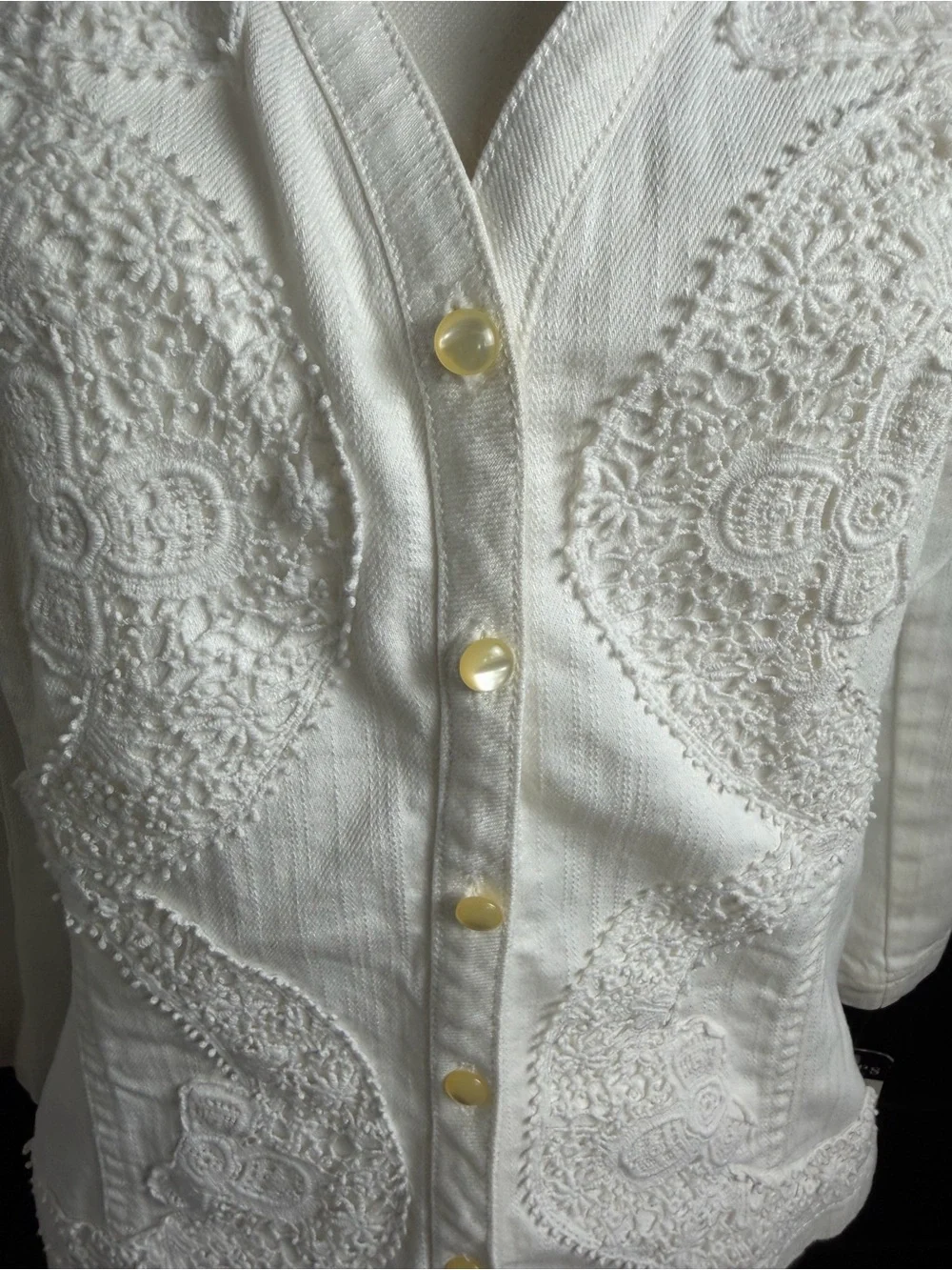 Chaps White Embroidered Button-Front Women’s Shirt/Jacket , puff sleeve NWT Med